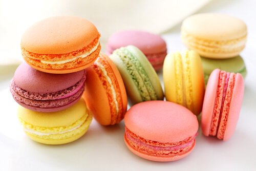 Food in France: Macarons, image by Shutterstock